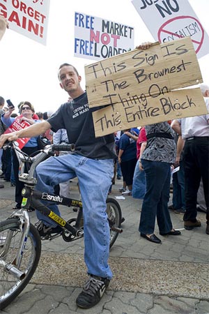 Why diversity deconstructs society