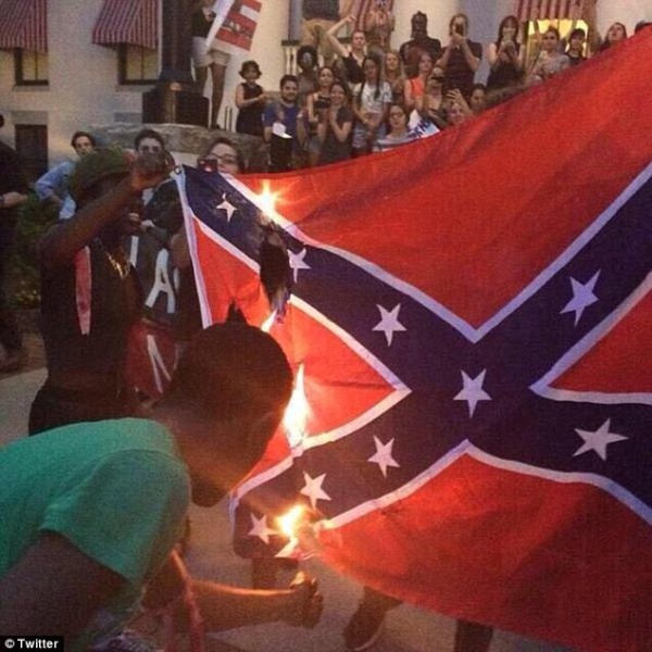 burning_the_confederate_battle_flag