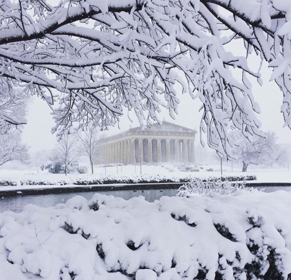 parthenon_in_winter