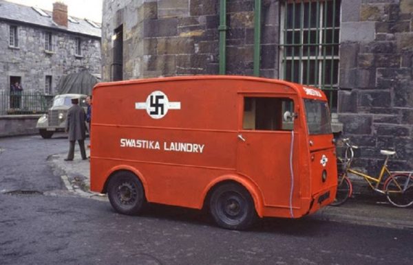 swastika_laundry